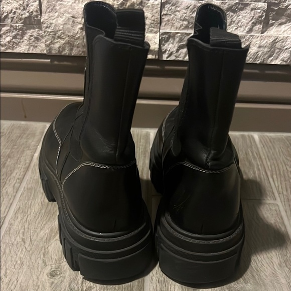 Marc Fisher Black Combat Moto Boots with Chunky Sole - Picture 6 of 11